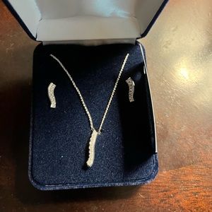 Necklace and Earings set